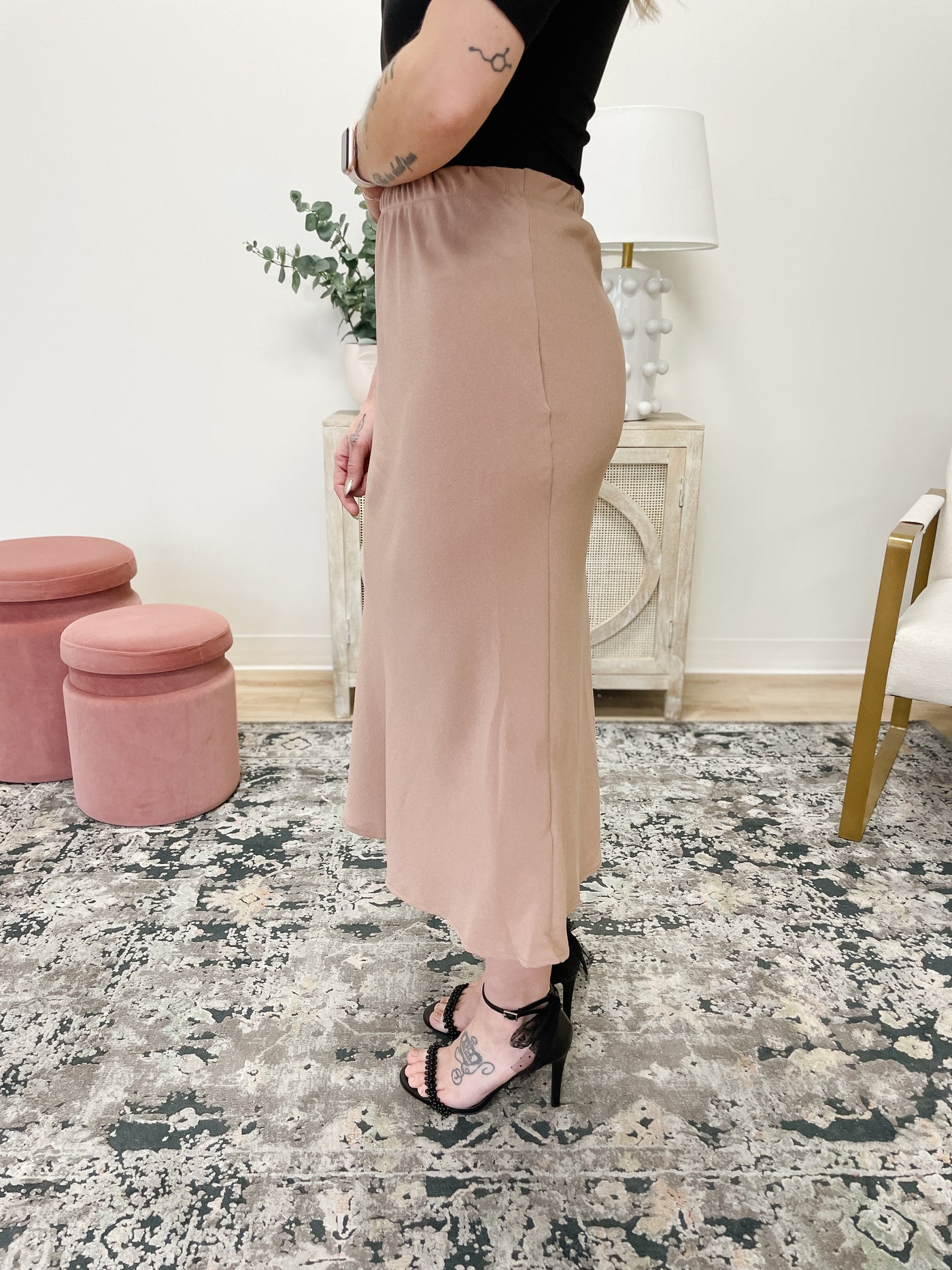 Solid Pencil Skirt in Toast