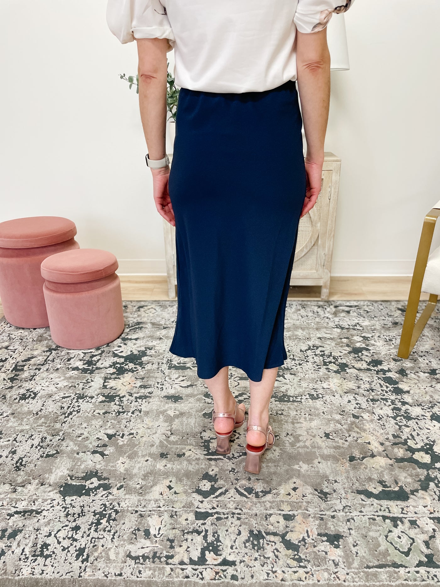 Solid Pencil Skirt in Navy